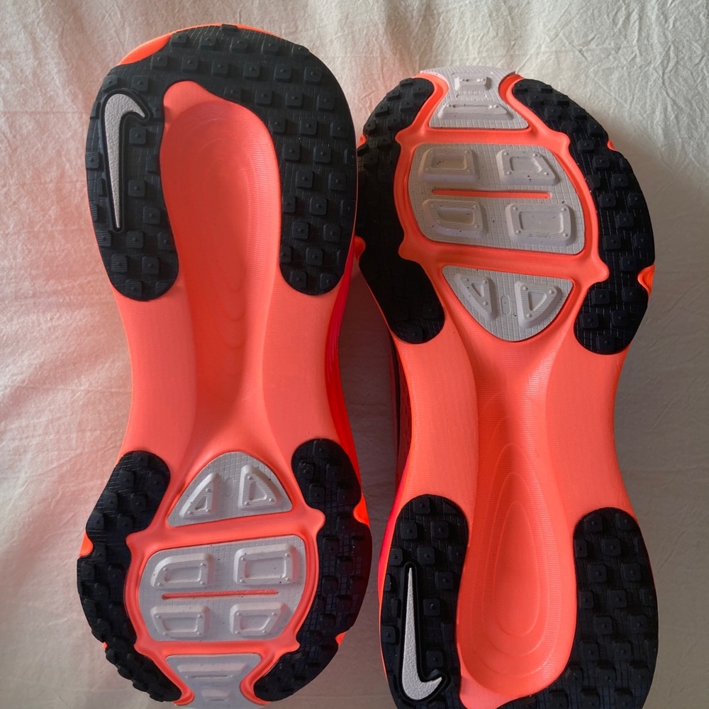 Nike Vomero 18 Women’s Running Shoes